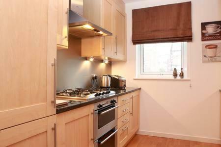 The Park - Holyrood Road With Free Parking Apartment เอดินบะระ ภายนอก รูปภาพ
